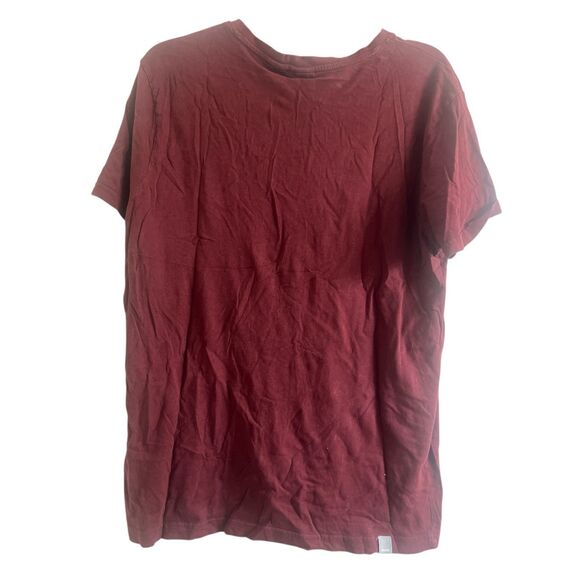 ✨Bench Maroon Button Down Short Sleeve Sz Large Tee✨ - Picture 2 of 6